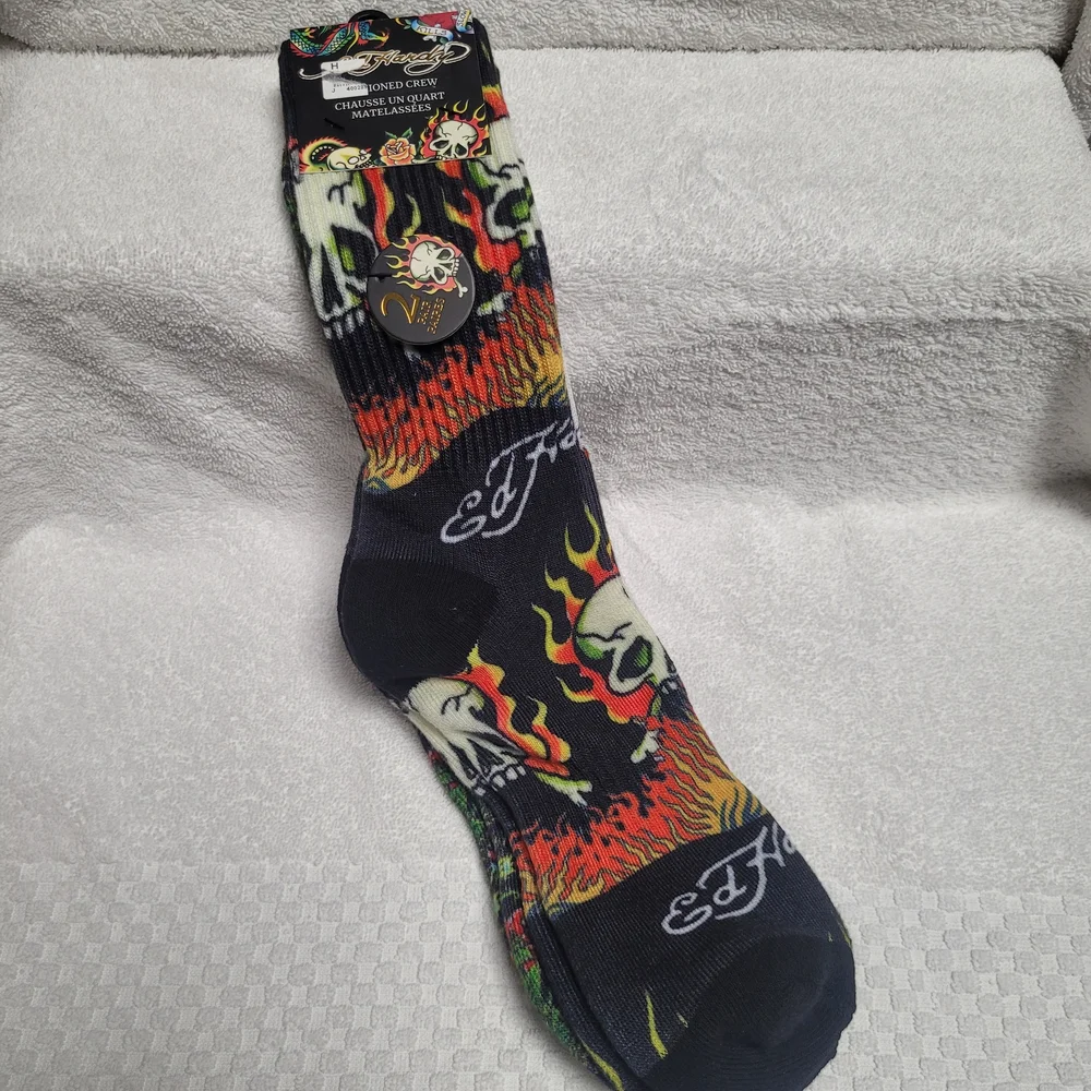 Ed Hardy Black Skull and Flame Socks Edgy Rose Heart 2 Pair